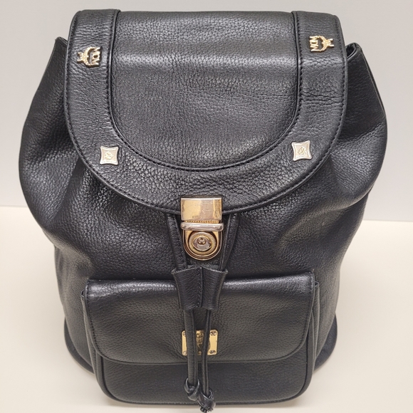 💎MCM Studded Backpack - Picture 2 of 16